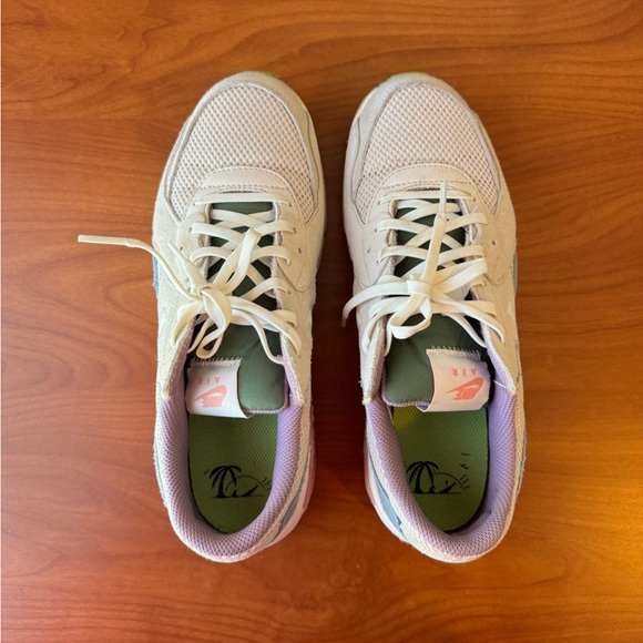 Multi Color Nike Air Max - Picture 3 of 3